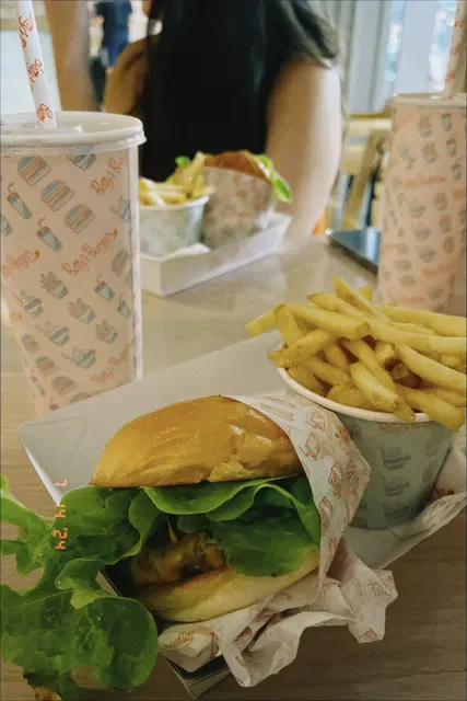 Betty’s Burgers