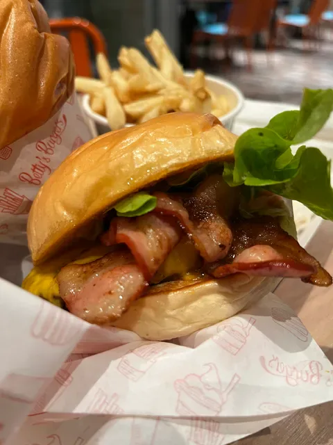 Betty’s Burgers