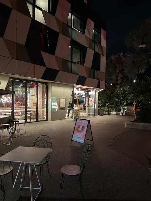 Betty’s Burgers