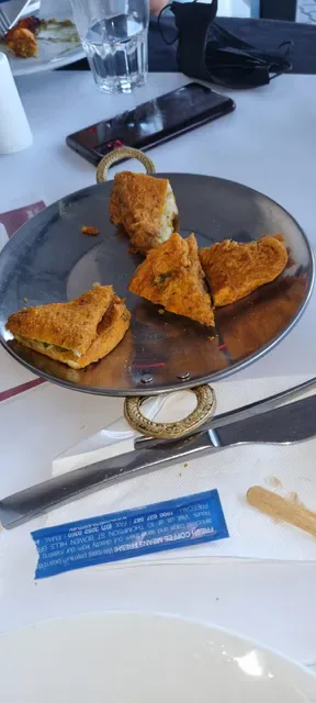 Bhalla's Indian Restaurant & Cafe