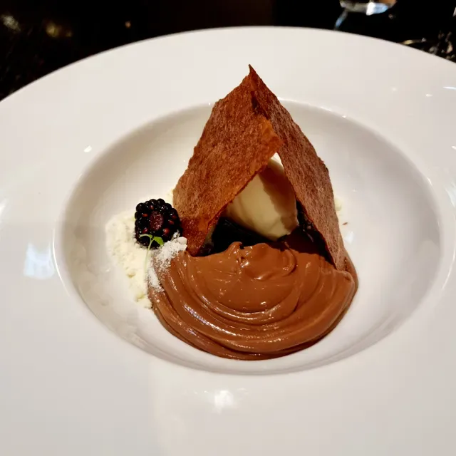 Blackbird Bar, Dining & Events