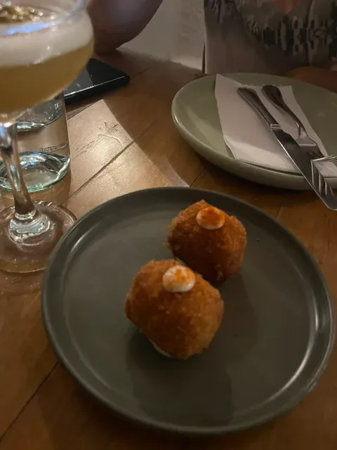 Botellon Spanish Tapas & Wine Bar