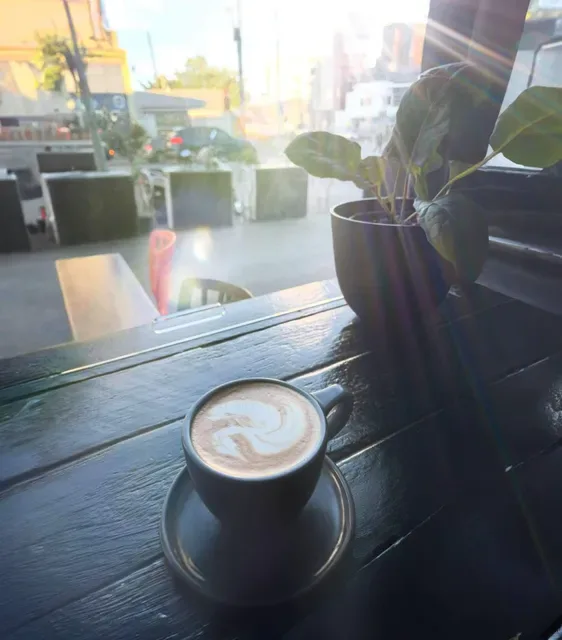 Bowen Arrow Cafe
