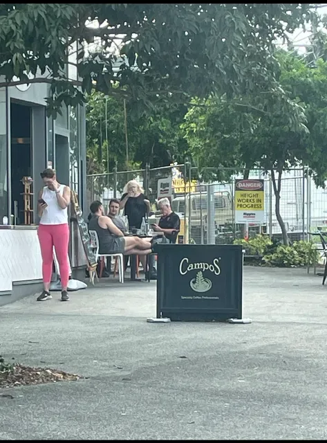 Bowen Arrow Cafe