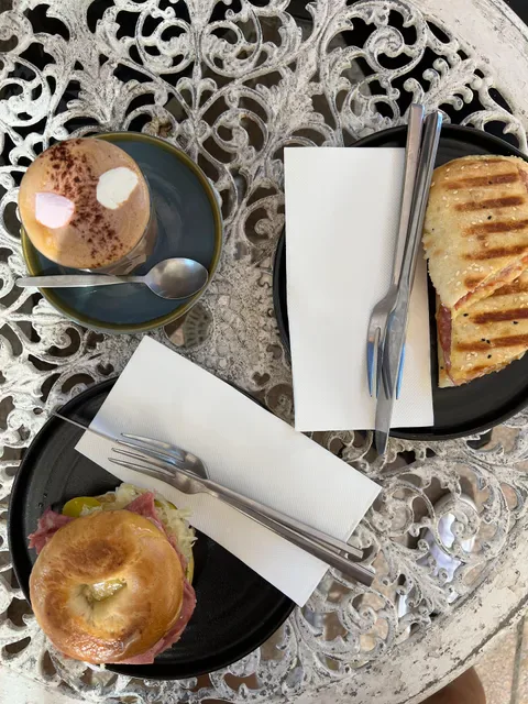 Brickhouse Cafe