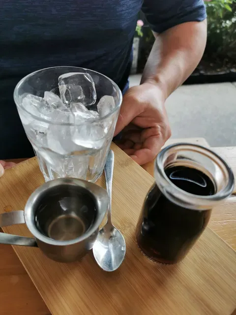 Brown Dog Cafe