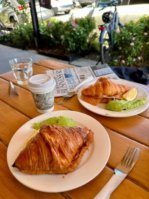 Brown Dog Cafe
