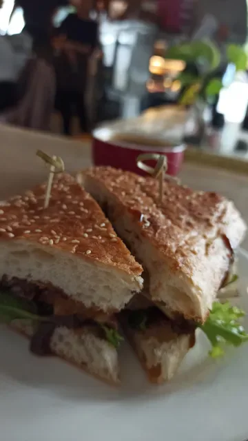 Brown Dog Cafe