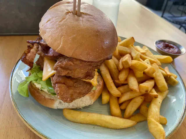 Burger Urge (DFO Brisbane Airport)