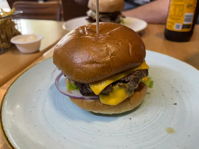 Burger Urge (DFO Brisbane Airport)