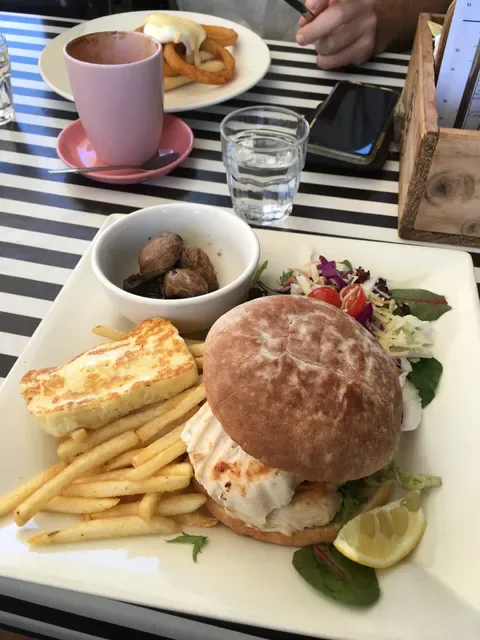 Café63© Boondall