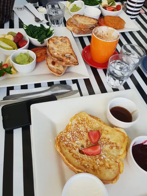 Cafe 63 Sinnamon Park