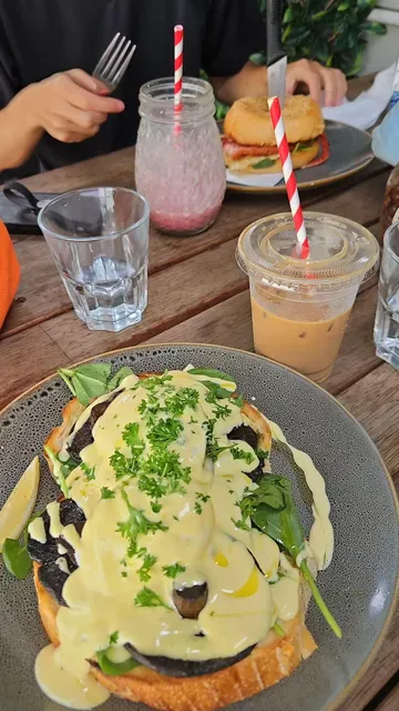 Cafe Gia