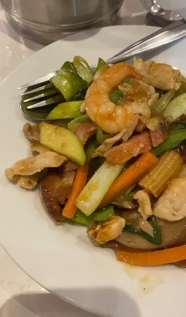 Calamvale BBQ & Chinese Restaurant (新樂園飯店)