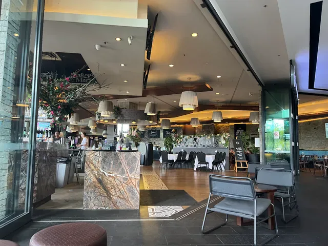 Carindale Hotel