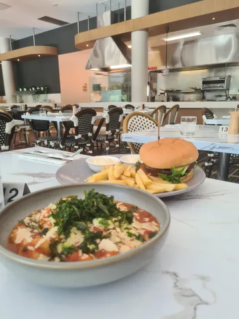 Catalina Restaurant