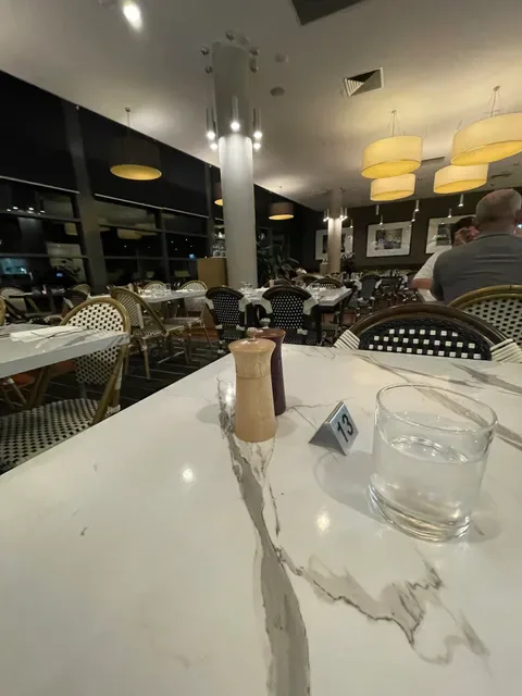 Catalina Restaurant