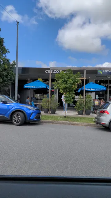 Cenzo's Cafe + Bar