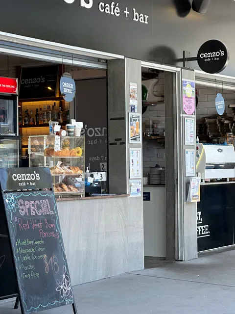 Cenzo's Cafe + Bar