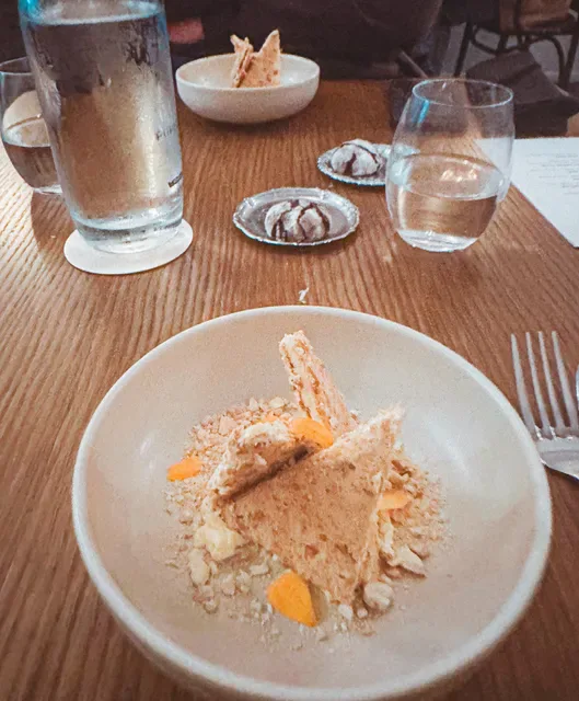 C'est Bon Restaurant & Le Bon Bar