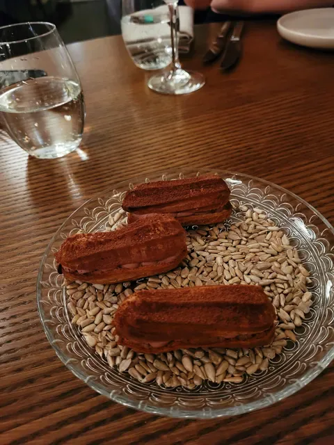 C'est Bon Restaurant & Le Bon Bar