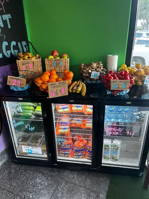 Charlie's Raw Squeeze Clayfield