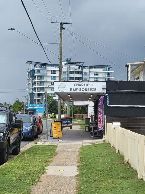 Charlie's Raw Squeeze Clayfield