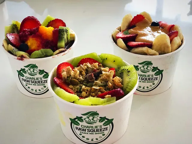 Charlie's Raw Squeeze Clayfield