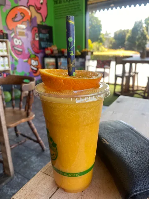Charlie's Raw Squeeze Clayfield