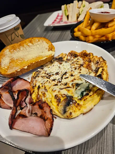 Chatterbox Cafe & Lounge Bar