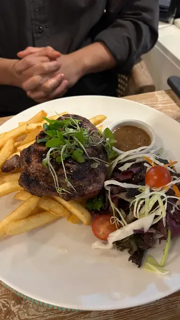 COCO GABBA FISH & CHIPS