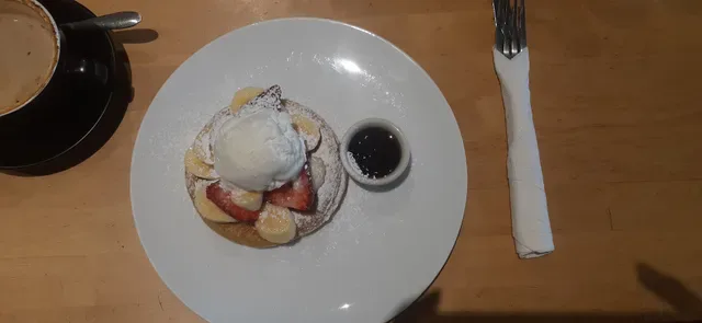 Colossal Cafe