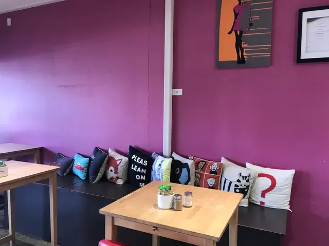 Colossal Cafe
