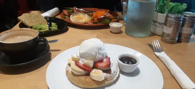 Colossal Cafe