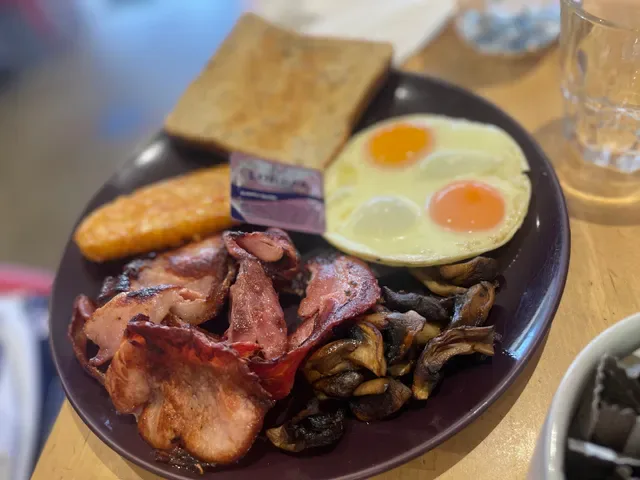 Colossal Cafe