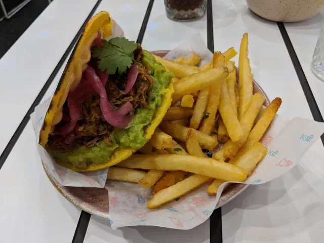 Comuna Cantina
