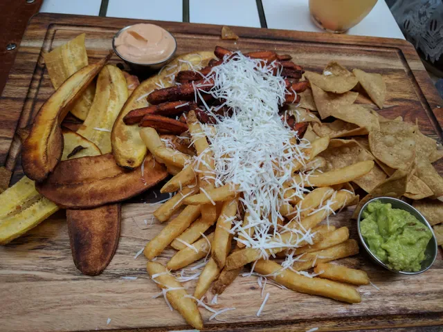 Comuna Cantina