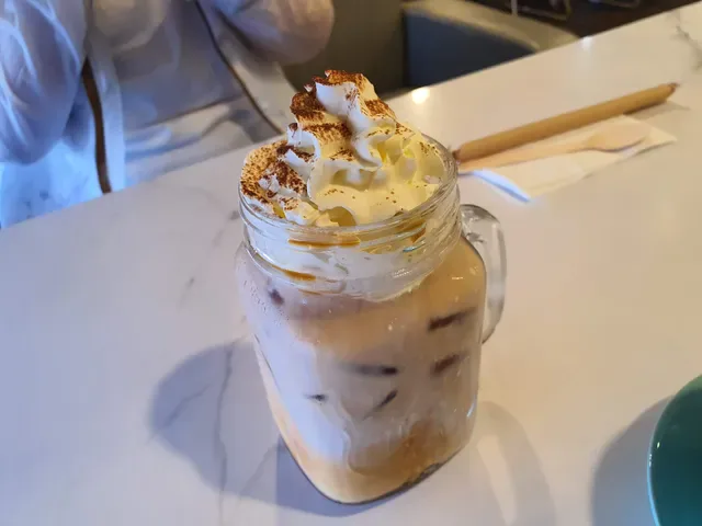Cream House Cafe