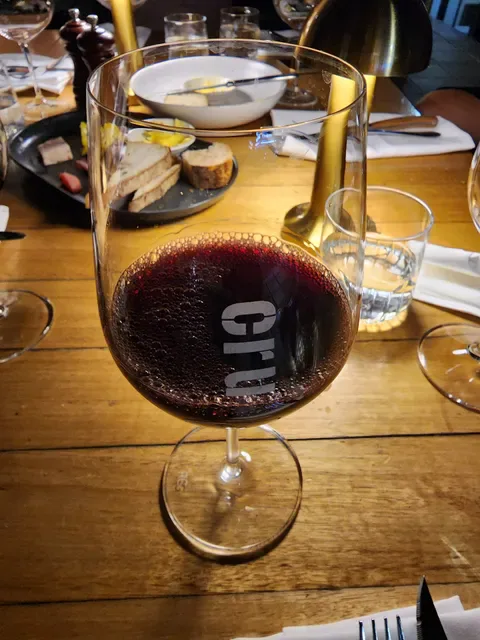 CRU Bar & Cellar