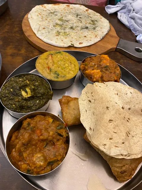 Curryville Indian Restaurant - Indian restaurant in Morningside QLD