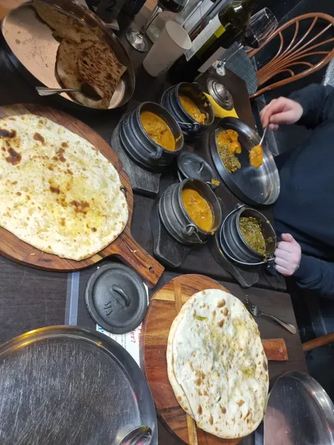 Curryville Indian Restaurant - Indian restaurant in Morningside QLD