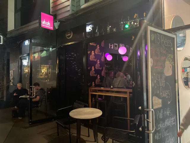 Dark Red Wine Bar