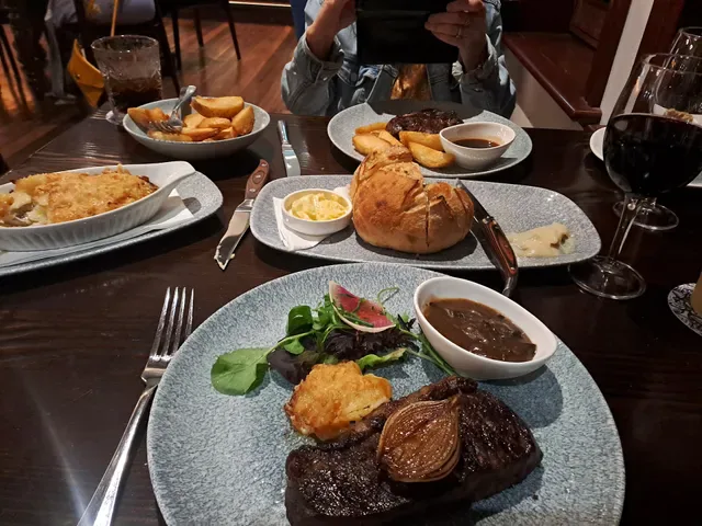 Deery's Restaurant | steak + wine