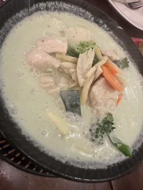 Dok Bua Thai Kitchen