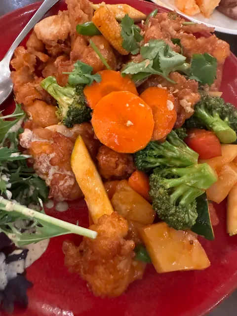 Dok Bua Thai Kitchen