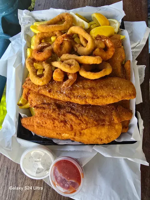 Doug's Seafood Cafe