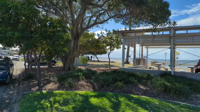 Doug's Seafood Cafe