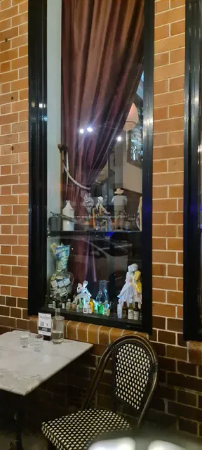 Electric Avenue & Mrs J. Rabbits