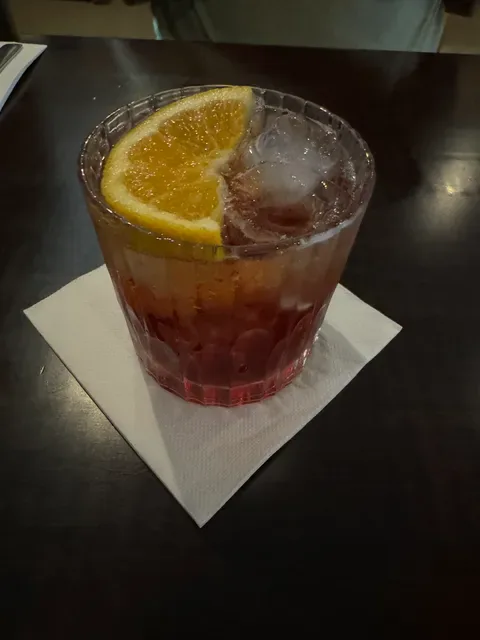 Elementi Restaurant