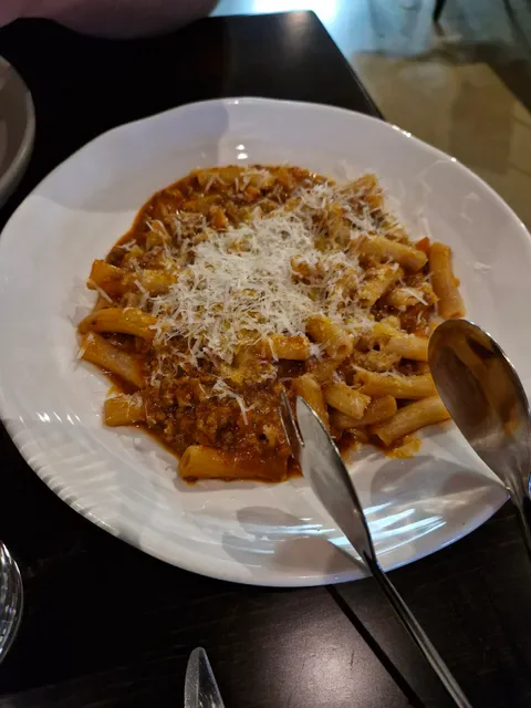 Elementi Restaurant